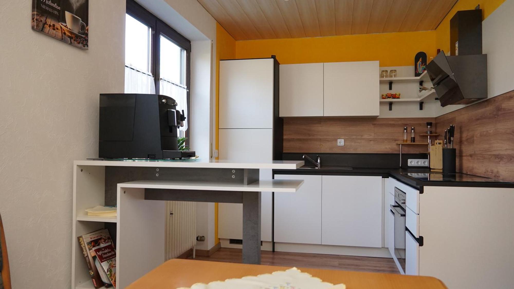 Grosszuegige Wohnung Mit Terrasse Und Gartenzugang - Das Komplette Erdgeschoss Bindlach Exterior photo