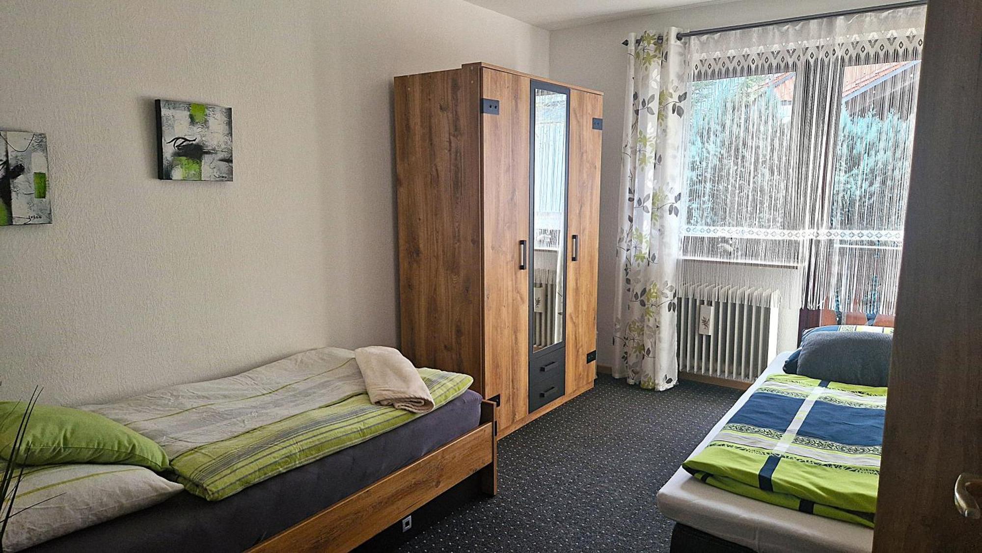 Grosszuegige Wohnung Mit Terrasse Und Gartenzugang - Das Komplette Erdgeschoss Bindlach Exterior photo